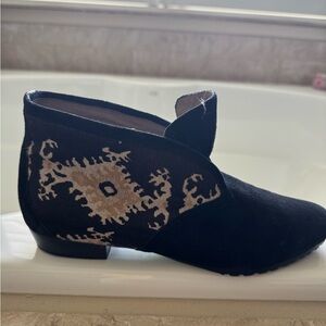 Beautiful specialty calf  hair  and leather bootie by Donald Pliner